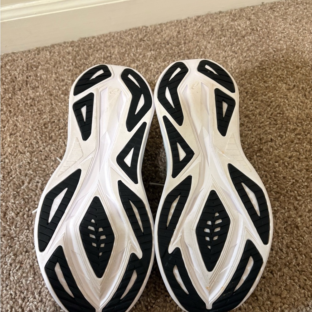 ASICS Superblast 2 | Women’s 8.5/Men’s 7 - Picture 15 of 16